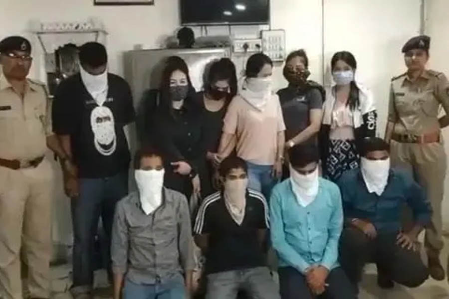 Surat: Raids at Sarthana’s spa, 6 Thai women freed