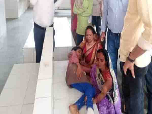 Police car crushed girl going to school, condition critical