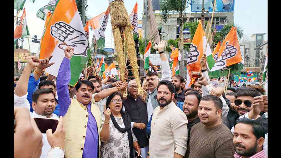 Congress protest in Jharkhand over questioning of Rahul Gandhi