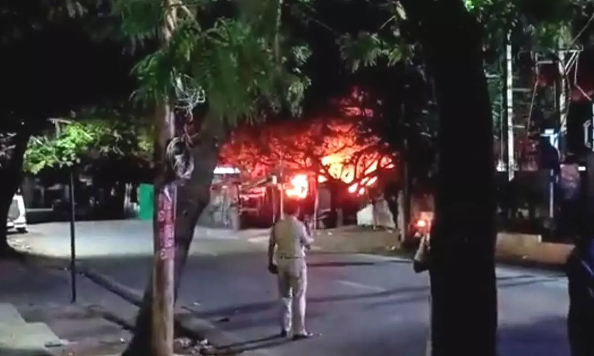 Security guard burnt to death due to fire in King Koti
