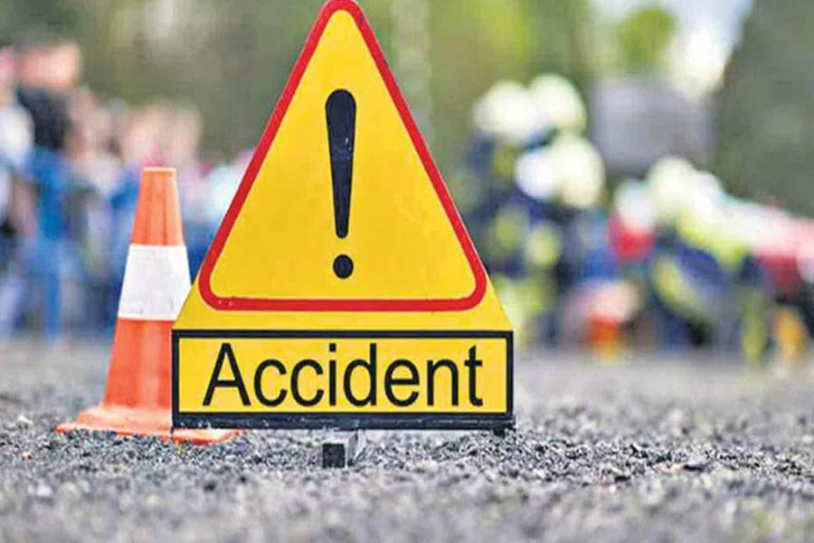 One person died in road accident in Shamshabad