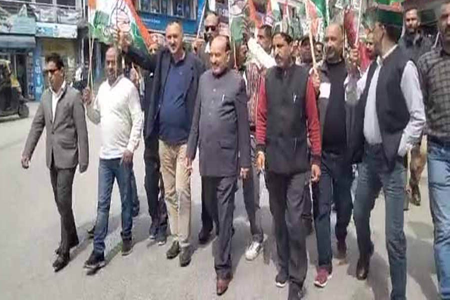 Huge boil in Himachal over Rahul Gandhi’s sentence, Congress started protests across the state