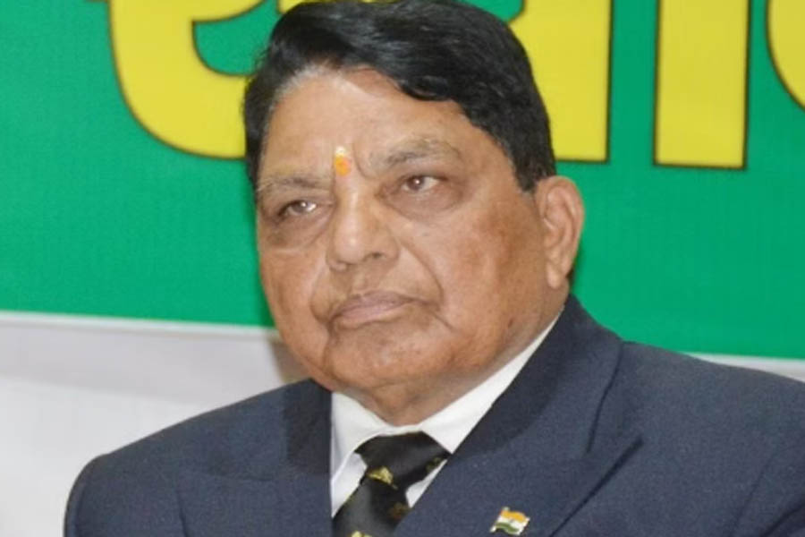 Health department alert about increasing cases of H3N2 and Corona in Kangra