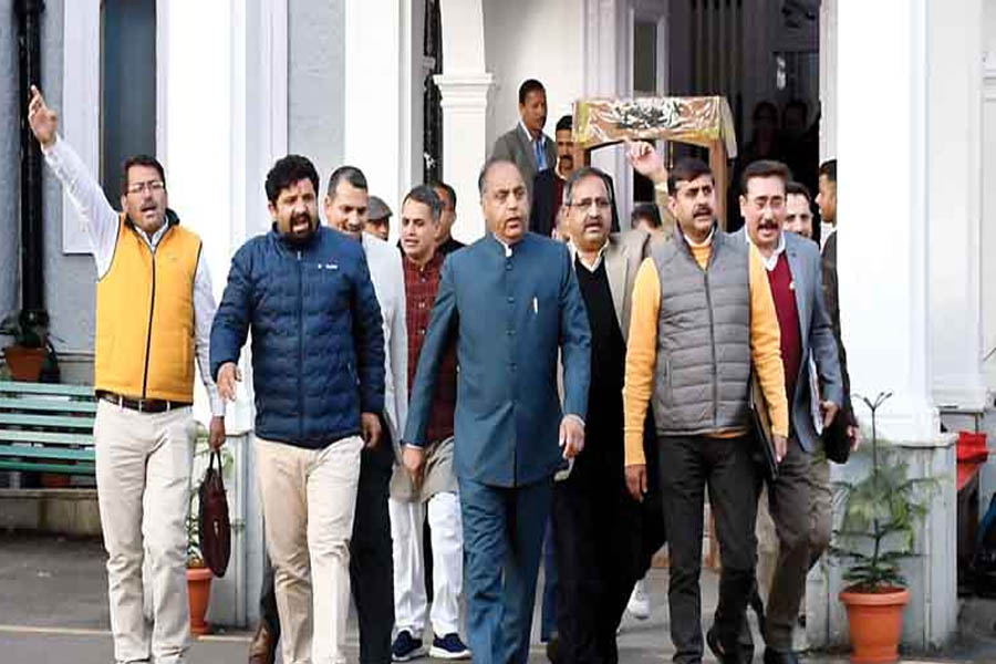 Women walk out on 1500, Chief Minister Sukhwinder Singh Sukhu said, will give benefits to all women in four years