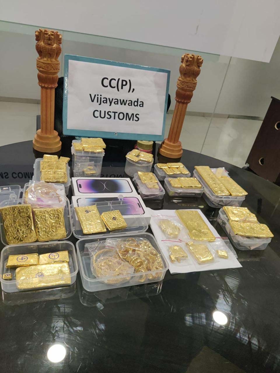 Customs arrests four with 12.97 kg gold valued at Rs 7.48 cr