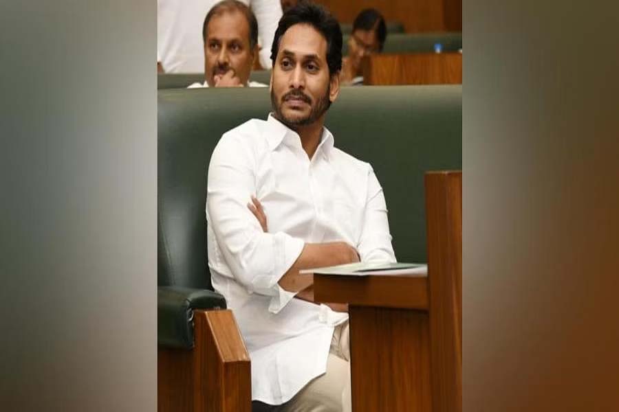 CM Jagan will meet PM Modi and Home Minister Shah in Delhi today