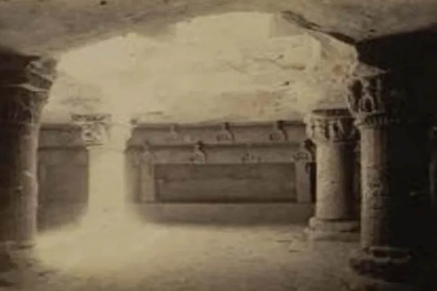 Rajkot: The world’s oldest theater is present in the Buddhist caves of Uparkot
