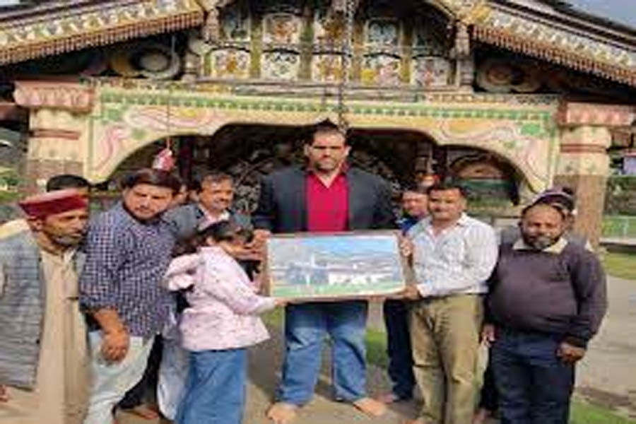 The Great Khali arrived to visit Mahasu Devta, took blessings