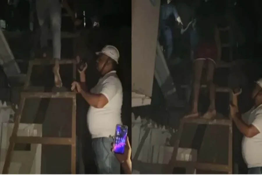 Surat: Garment factory fire, 4 laborers rescued