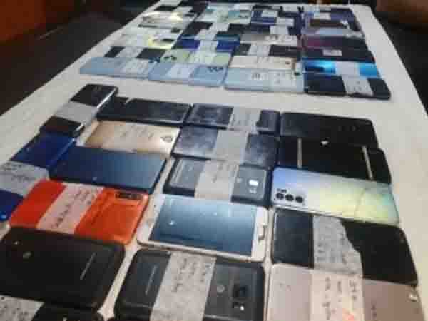Two vicious mobile thieves arrested, 53 mobiles worth 15 lakh recovered
