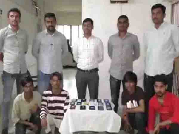 Mobile snatching gang busted, five including minor arrested