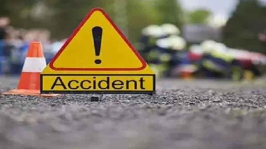 Two people died in a road accident in Hazaribagh district