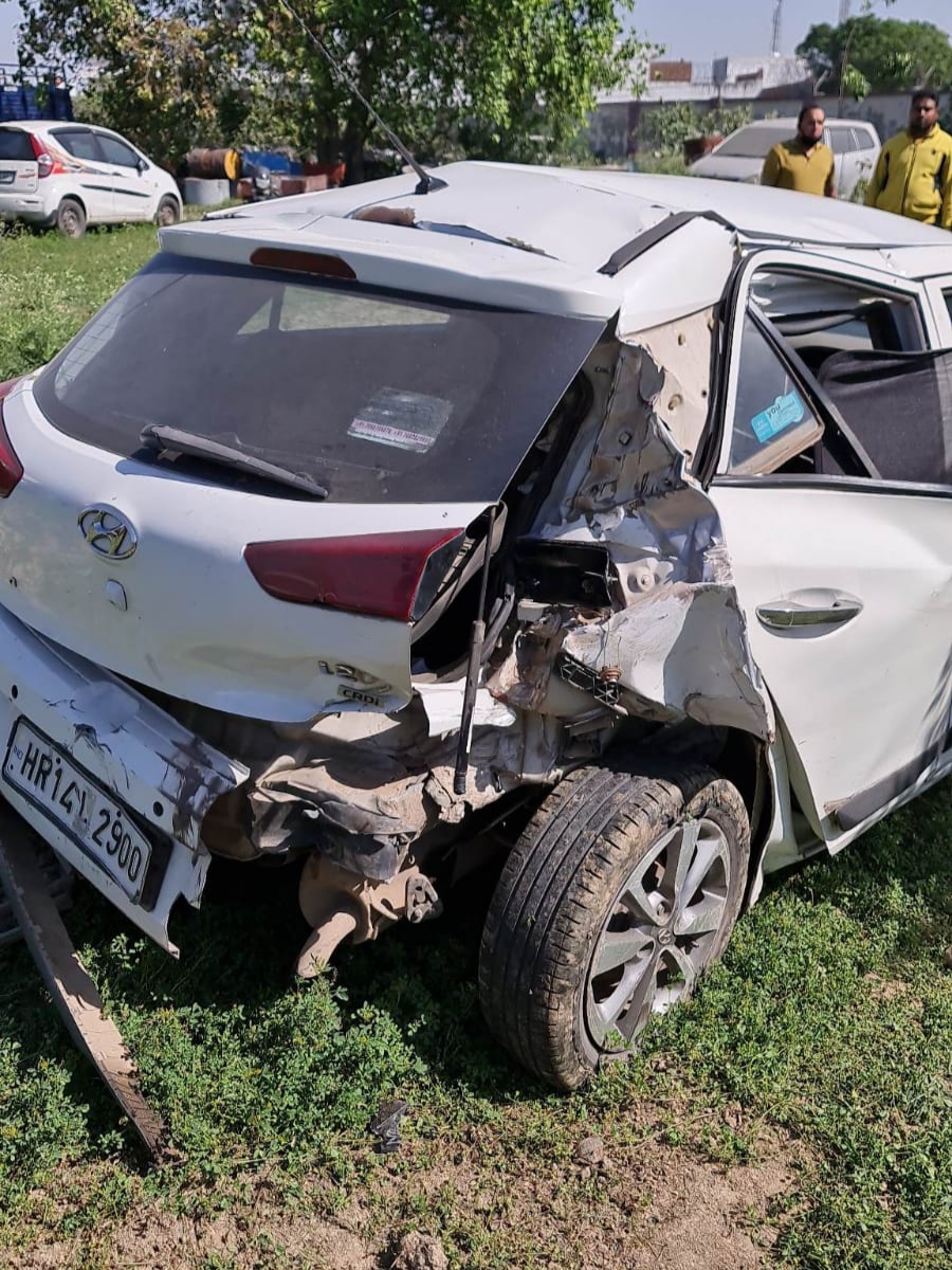 Canter rammed into car on Karnal Highway, 4 killed
