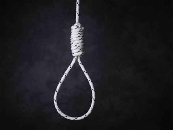 Trader found hanging under mysterious circumstances in Patna