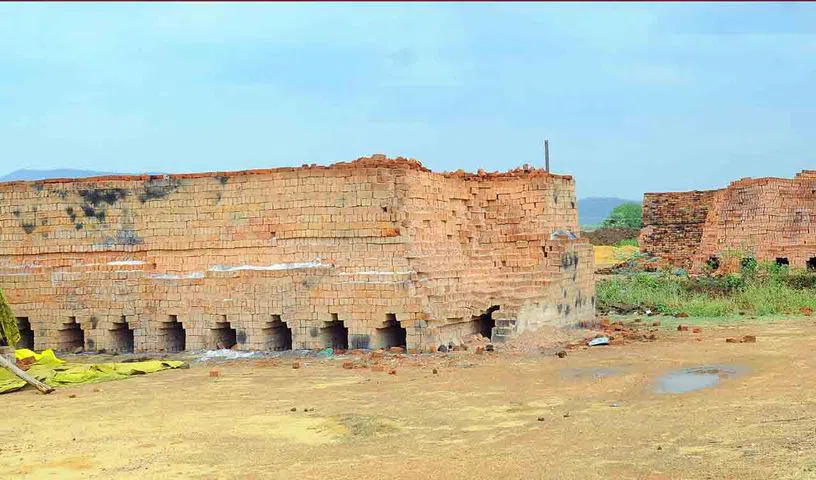Bayram brick gold is more durable and less expensive