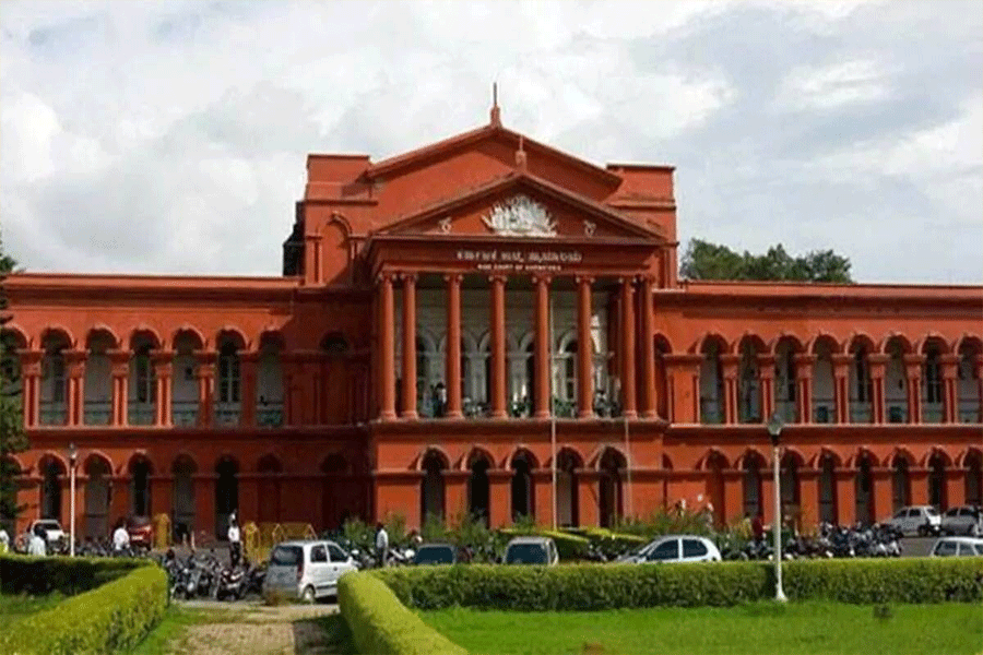 Karnataka HC quashes govt notice on changes in birth Act
