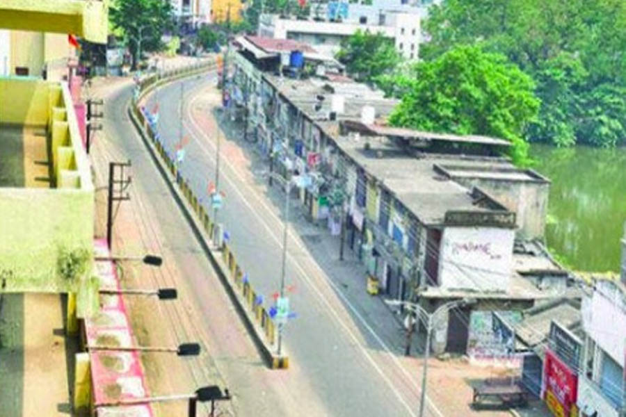 Mobile internet services resume in Sambalpur; 7 hours relaxation in curfew