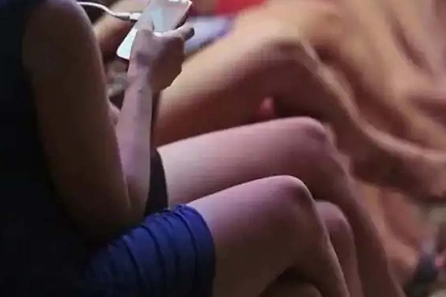 Police crackdown on sex racketeers, three spa centers sealed