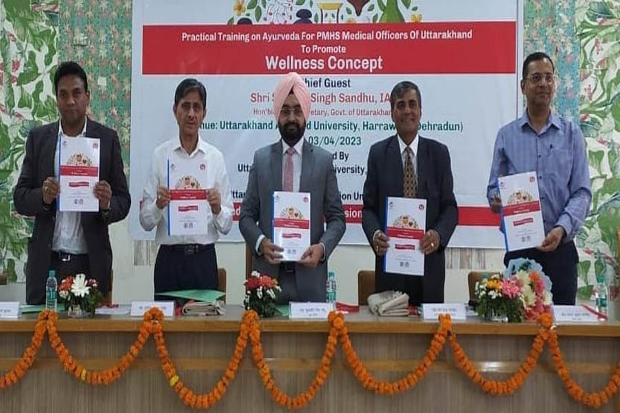 CS Sandhu inaugurates 6-day training program to promote Ayurveda