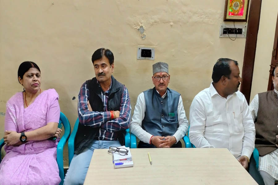 Kichha Congress officials open front against CP Sharma for making wrong statement on MLA Tilak Raj Behad
