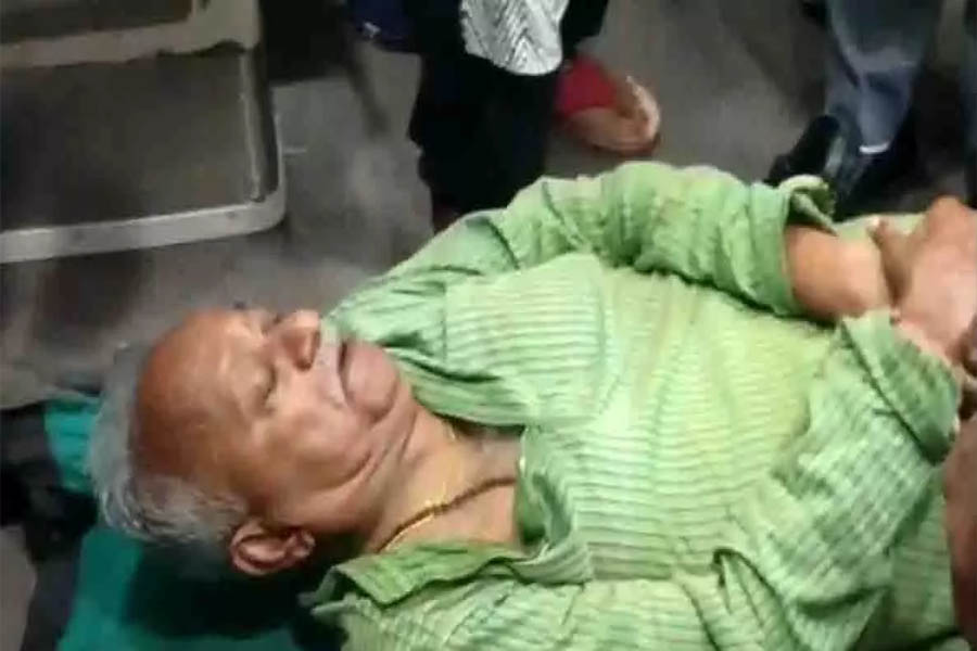 Passenger’s health deteriorated in Vande Bharat Express, doctors saved his life
