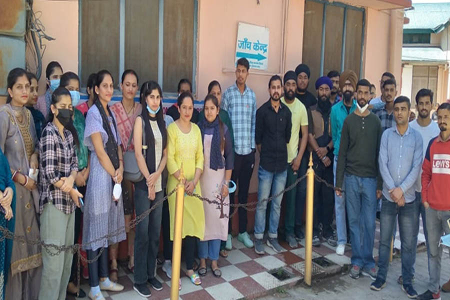 Peaceful sit-in demonstration of outsourced employees in Medical College