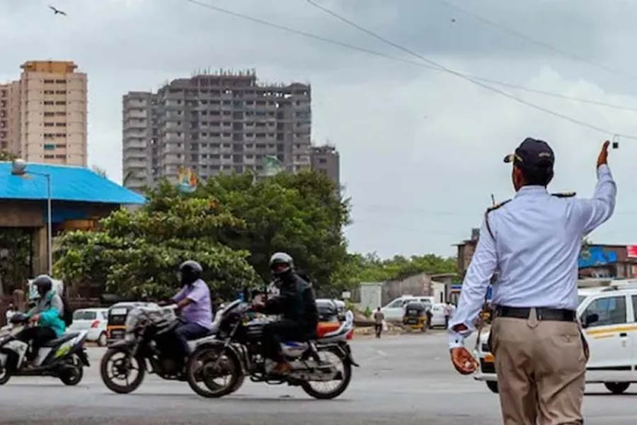 Rajkot: Traffic signals will remain closed from 1 pm to 5 pm due to rising heat