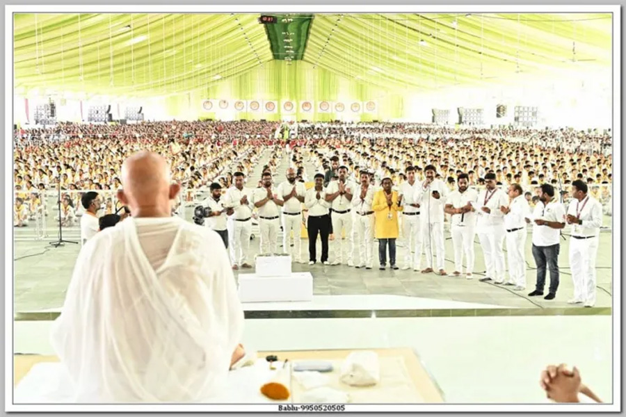 Surat: 1008 infants of Terapanth were blessed with the nectar of Guruvani