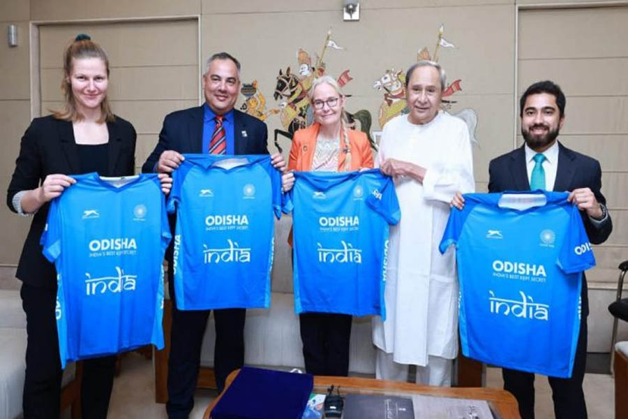 CM Naveen seeks support from ITTF to host International TT events in Odisha