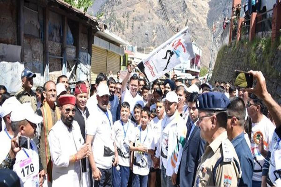CM Dhami inaugurated two day national level marathon competition in Chamoli