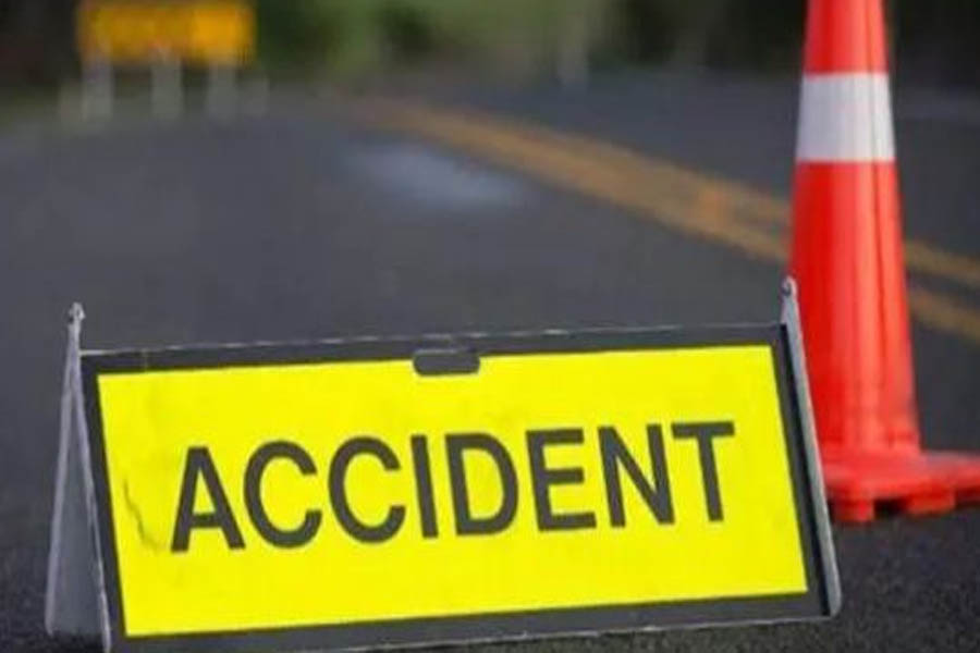 Scorching road accidents continue in the state, 4 killed in a day