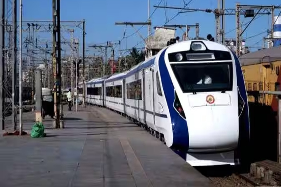 Trial Run Of Vande Bharat Express Train Between Howrah & Odisha’s Puri Tomorrow