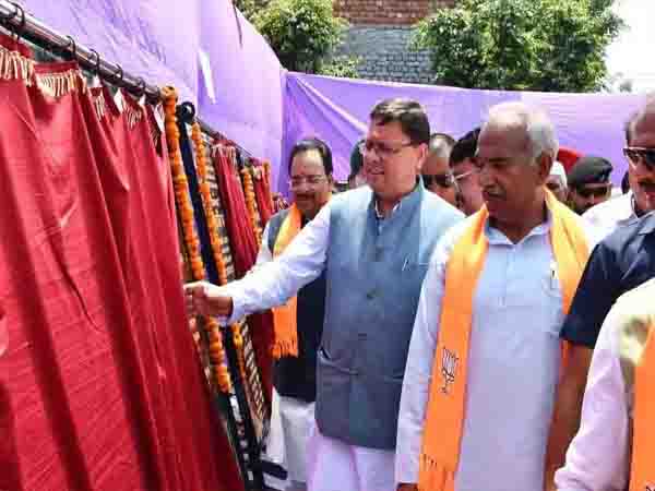 The Chief Minister performed Bhoomi Pujan and laid the foundation stone of BJP District Office Kashipur
