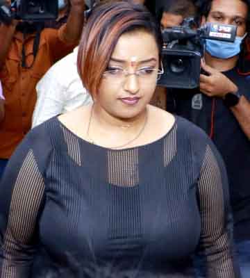 gold smuggling case accused swapna suresh appeared in kerala court in fake degree certificate case