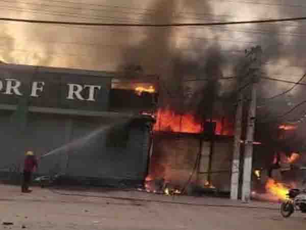 Gurugram: Fire in liquor shop, foreign liquor worth Rs 4-5 crore gutted
