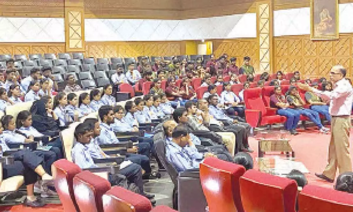 Investors Awareness Program organized at Mohan Babu University