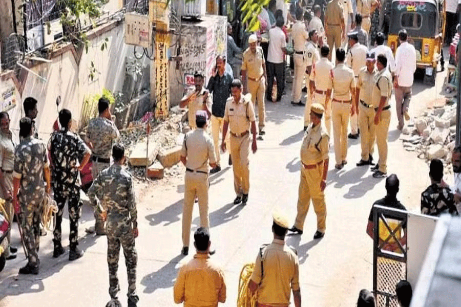 Situation in Kurnool continues to be tense as CBI aims to arrest Avinash Reddy