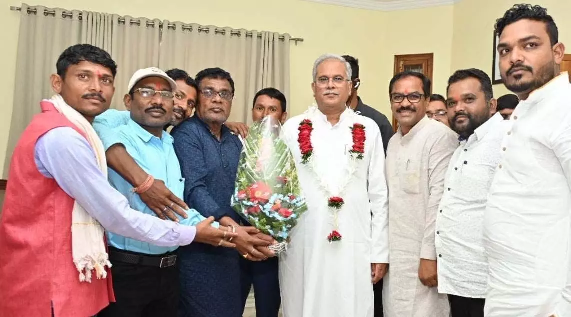 Courtesy meeting of officials of Dadsena Kalar Samaj with Chief Minister