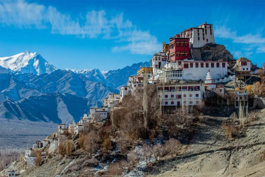 Center approves Rs 687 crore for better distribution of electricity in Ladakh