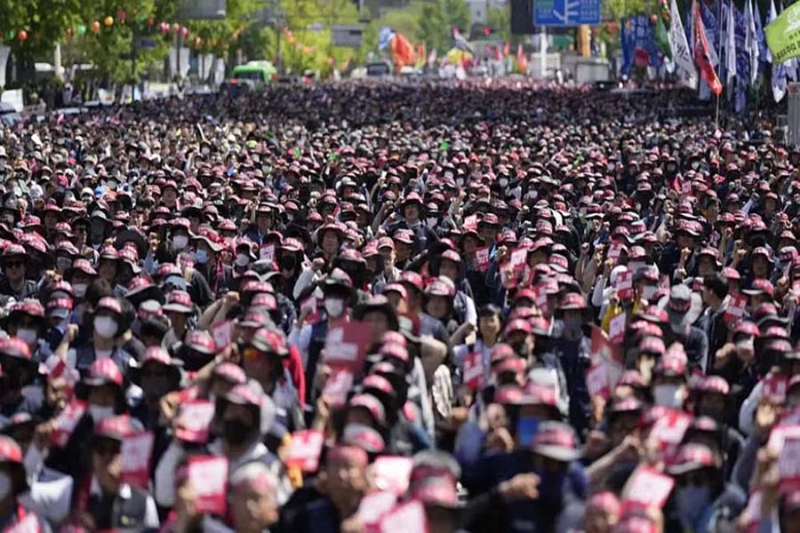 On May Day workers rally for better labor conditions