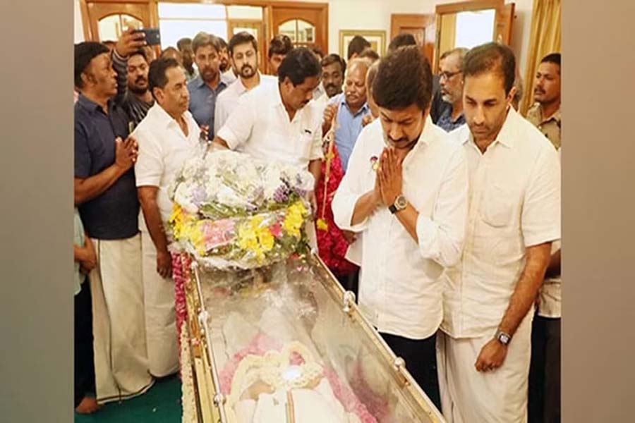 DMK leaders condole demise of industrialist Karumuttu T Kannan