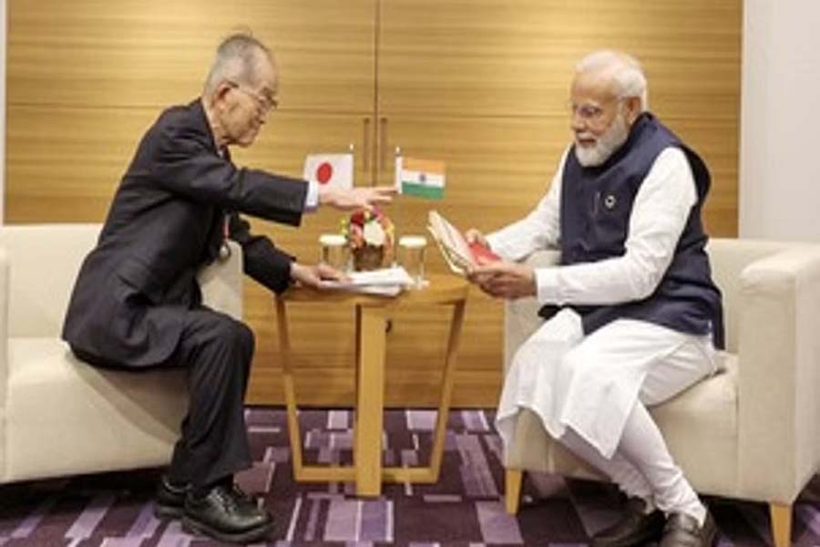 Modi interacts with Japanese personalities for promoting Indian culture