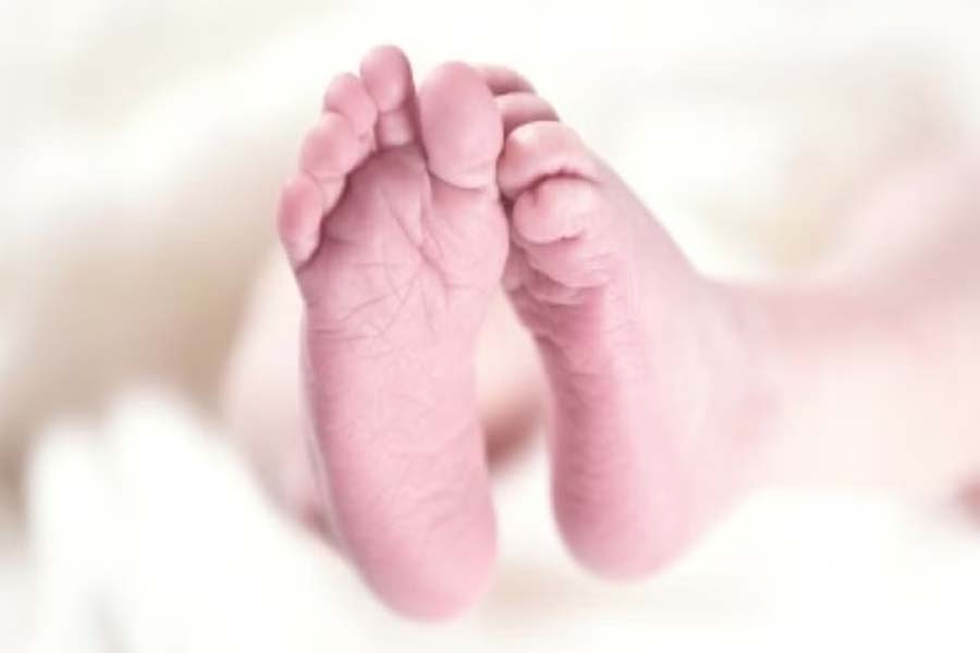 New IVF procedure helps birth of baby with three people’s DNA in UK