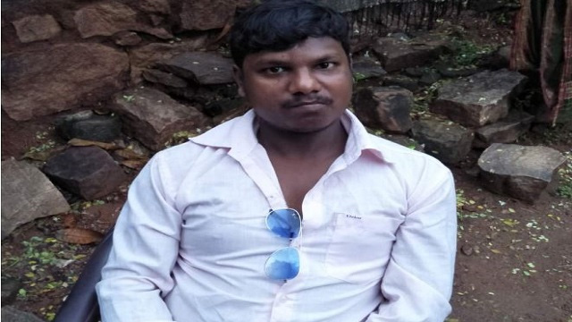 Youth mercilessly hacked to death in Bhubaneswar!