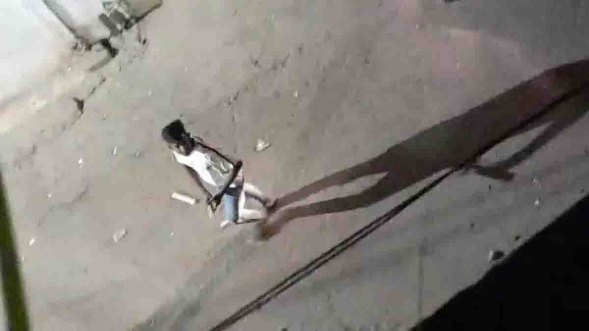 Lawyer’s house attacked, miscreant threw stone