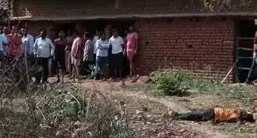 Dead body of lover found in front of girlfriend’s house, sensation spread in the village