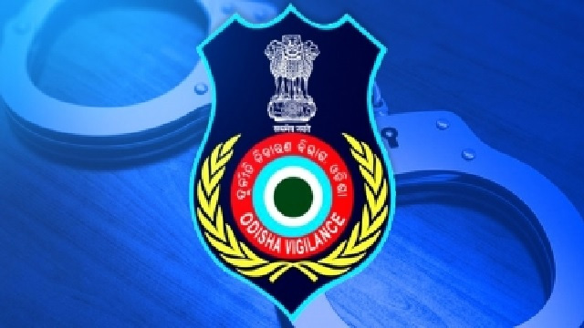 Odisha: IIC of Bargarh under vigilance scanner, raid underway