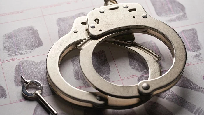 3 held by NCB with 4.5 Cr worth contraband, cash & jewellery