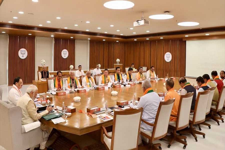 PM Modi chairs meeting with BJP chief ministers to enhance governance and welfare schemes implementation