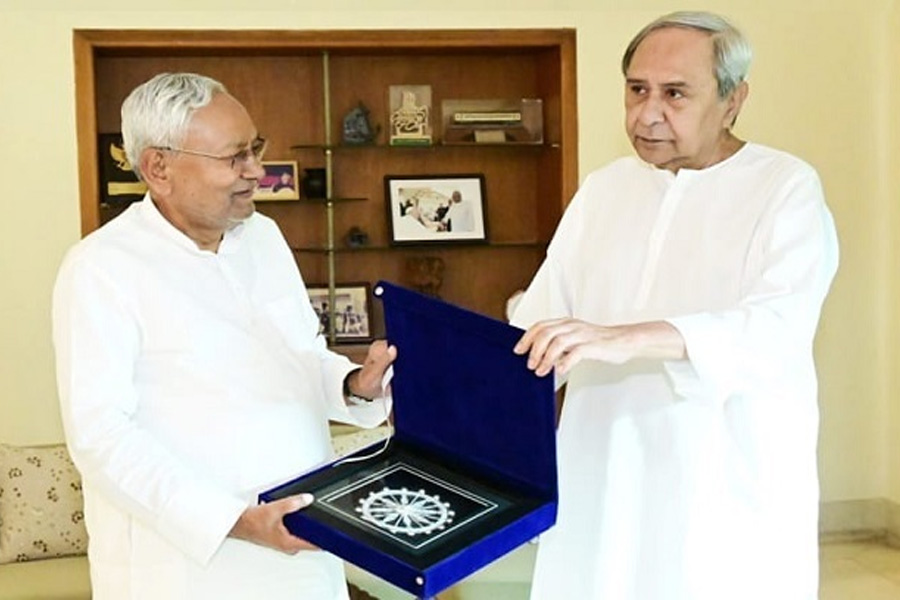 Bihar CM Nitish meets Odisha CM Naveen, see details